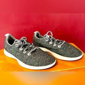 Allbirds Merino Wool Runner Sneakers Size 9 Charcoal Dark Gray Athletic shoes